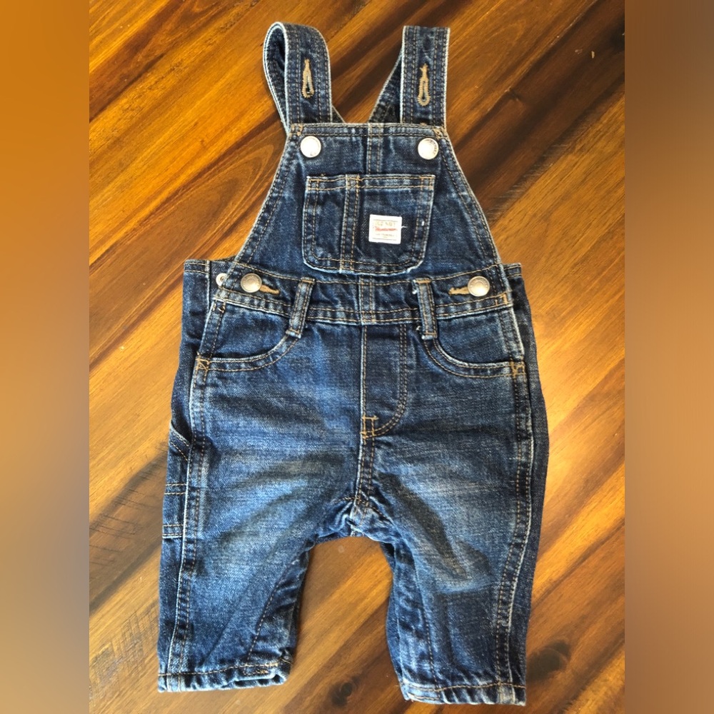 🚗3/$30 Old Navy 0-3M denim overalls